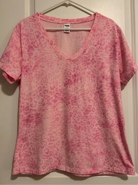 PINK Campus V-Neck Leopard Print Top